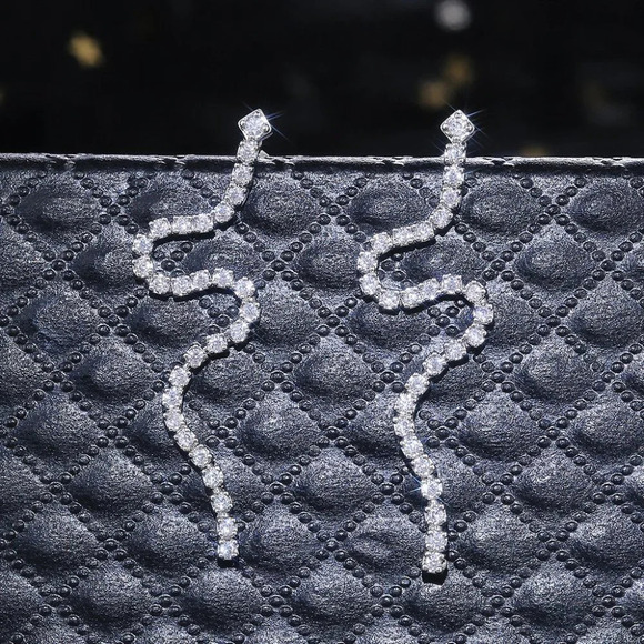 🌸Simple Trendy Snake Shiny Fashion Earrings for Women, MARR9126 - Picture 1 of 7